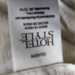 queen hotel style flat bed sheet never used  price is firm